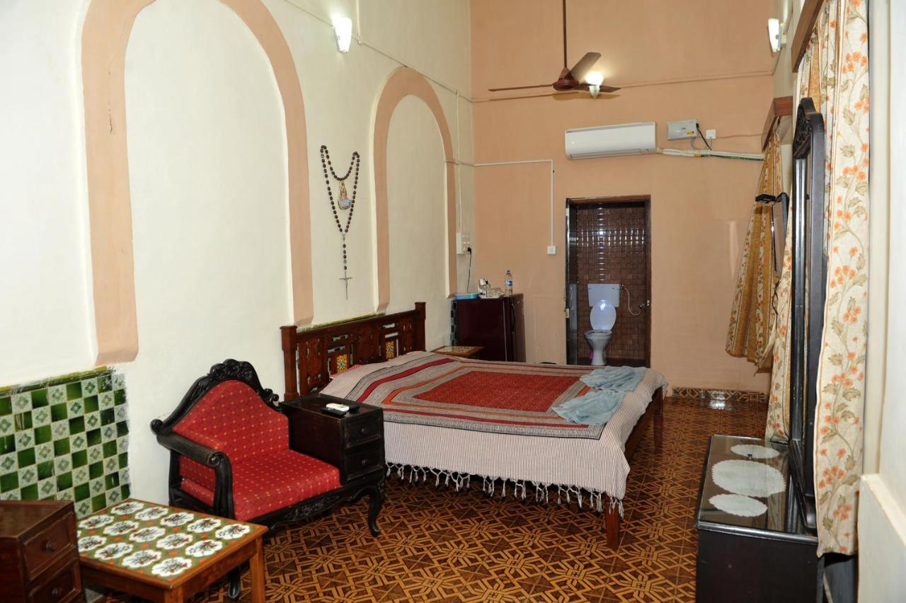 Vivenda Rebelo Hotel Panaji Bagian luar foto